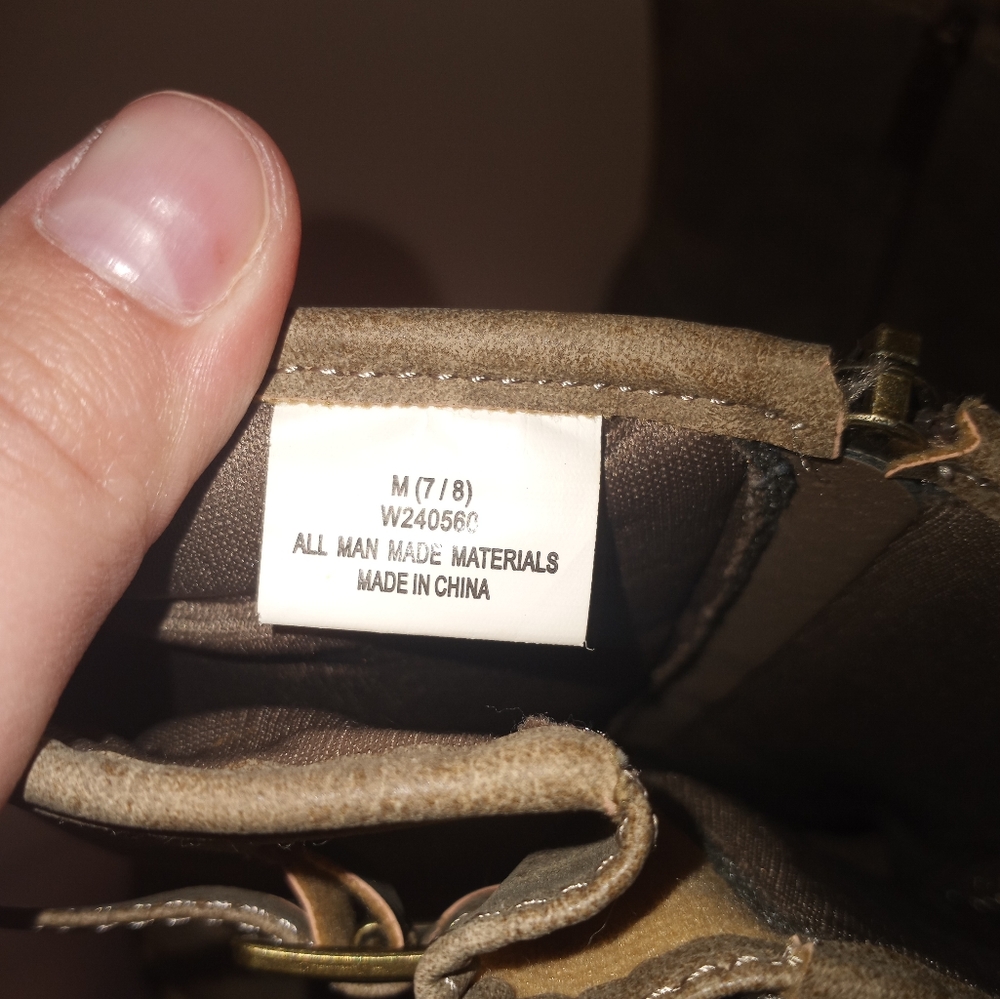 Fall boots - Picture 4 of 4